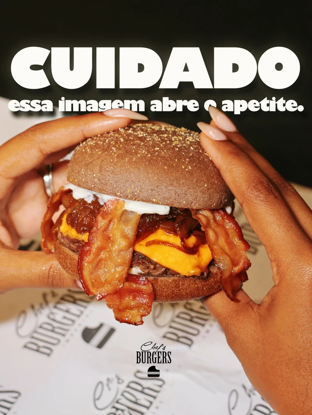 Hambúrguer nas mãos, com composição gráfica sobre fundo claro